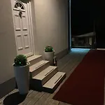 Roompoint Bed & Breakfast