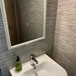 فندق مبيت وإفطار Roompoint 3*