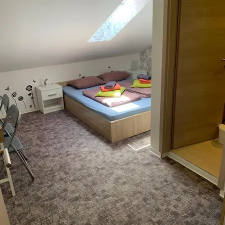 Roompoint Nočitev z zajtrkom