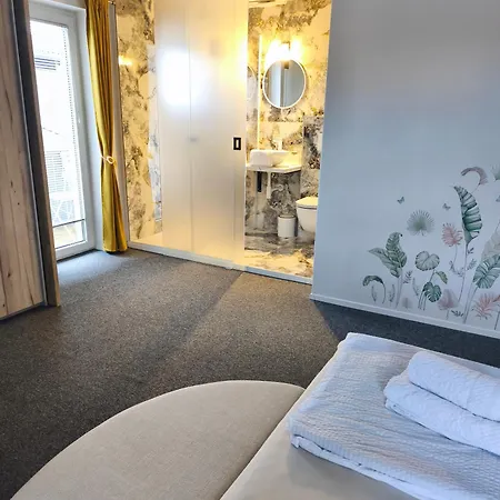 Bed & Breakfast Roompoint 3*
