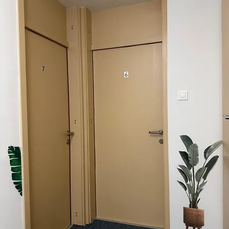 Roompoint Bed & Breakfast