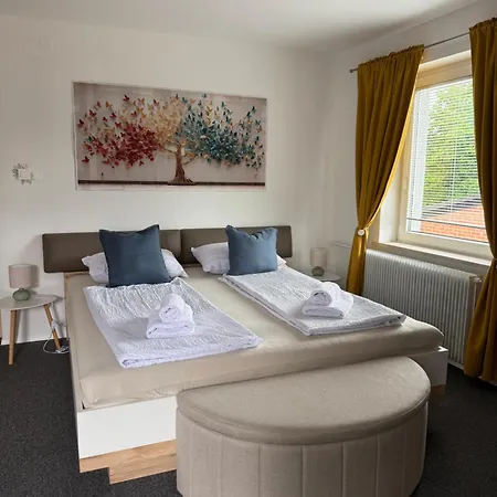 Roompoint Nočitev z zajtrkom Ljubljana