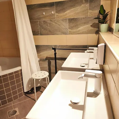 Bed & Breakfast Roompoint 3*