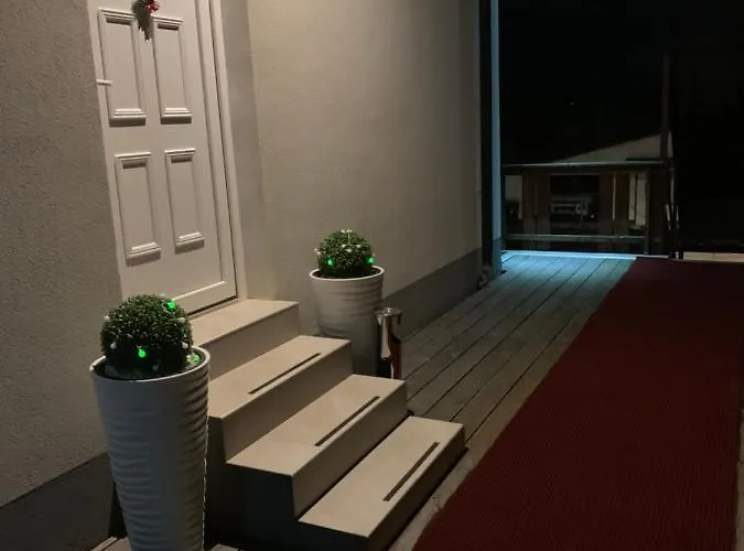 Roompoint Bed & Breakfast